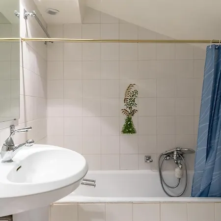 Paloma - Great Location - Sea View - Alps Vakantiehuis Antibes