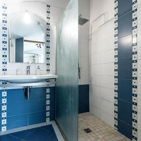 Paloma - Great Location - Sea View - Alps Vakantiehuis