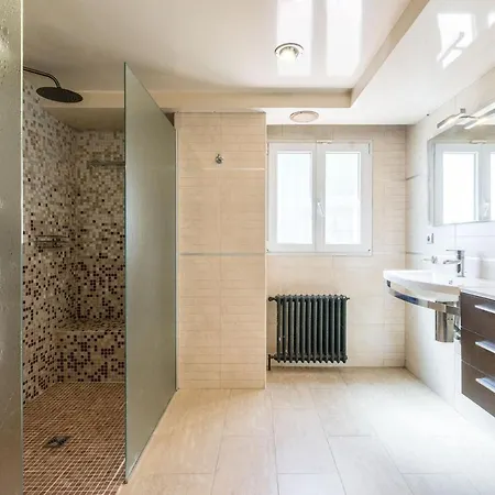 Vakantiehuis Paloma - Great Location - Sea View - Alps Antibes